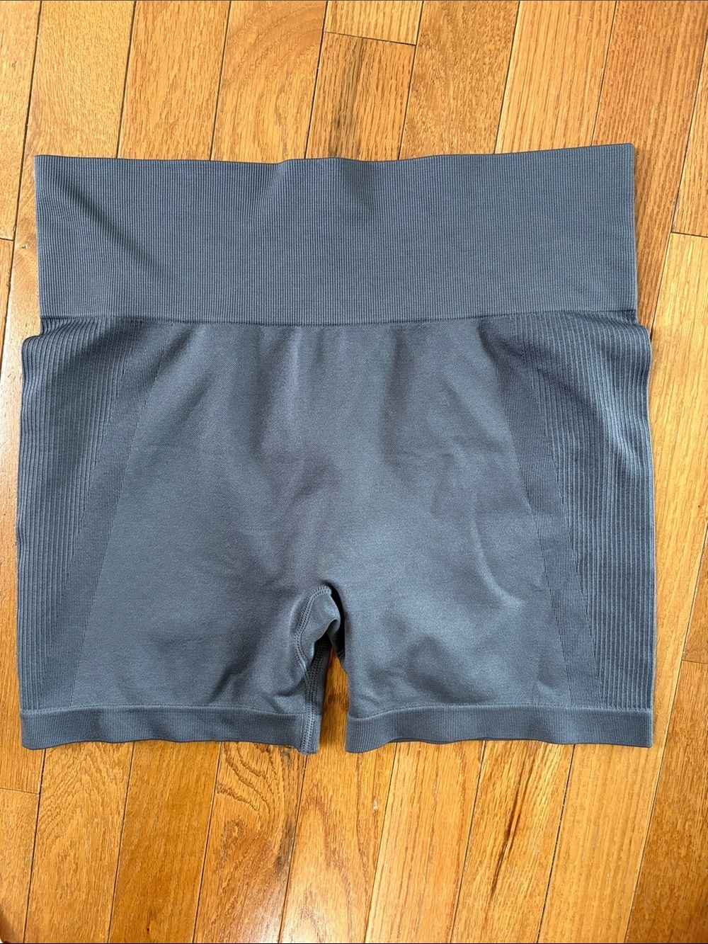 High-Waist Seamless Ribbed Women’s Shorts Gray Large